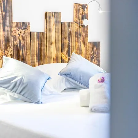 New Le Cocon-clim-parking-wifi- Terrasse Pros Conciergerie *